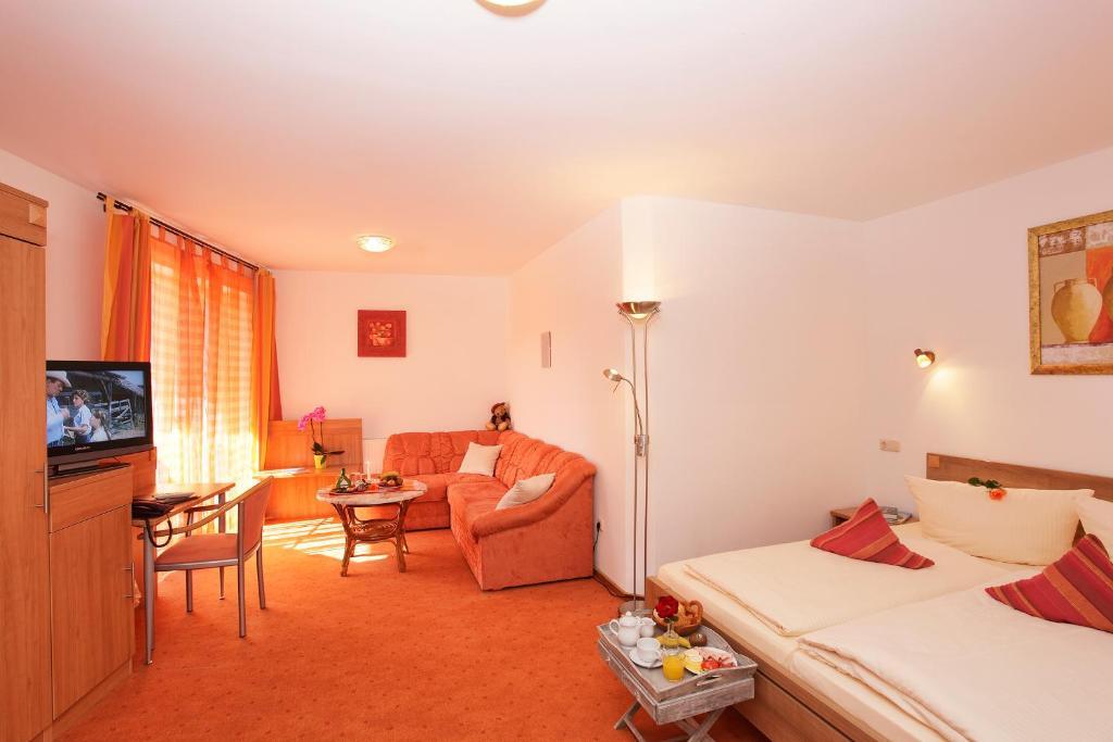 Land- Und Aktivhotel Altmuehlaue Bad Rodach Rom bilde