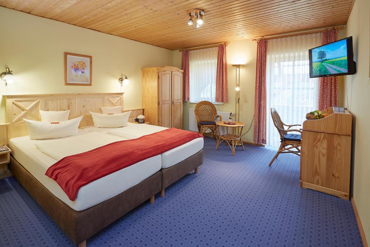 Land- Und Aktivhotel Altmuehlaue Bad Rodach Eksteriør bilde